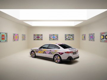  BMW Art Car - BMW i5 Flow Nostokana
